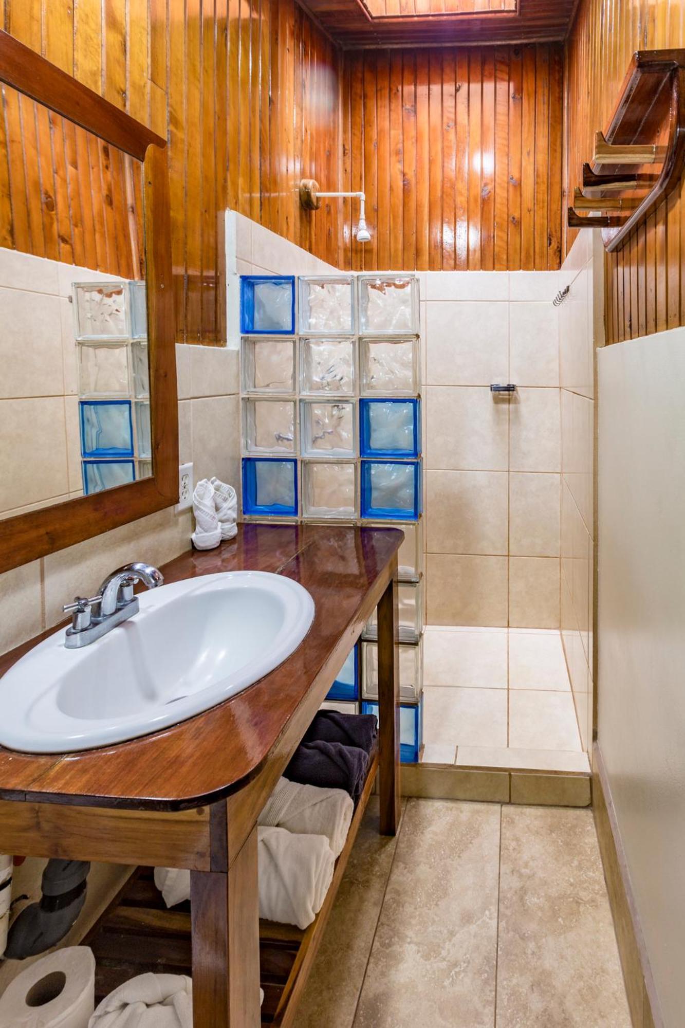 La Ponderosa Otel Pavones  Oda fotoğraf